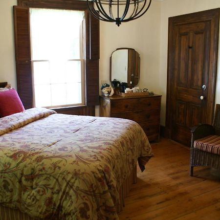 Fisherman'S Daughter B&B Mahone Bay Eksteriør billede