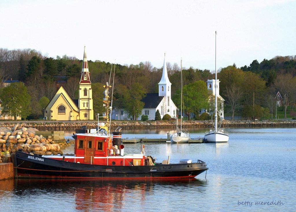 Fisherman'S Daughter B&B Mahone Bay Eksteriør billede